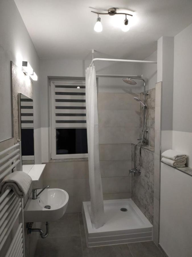 Apartman One To One Sturovo Exterior photo