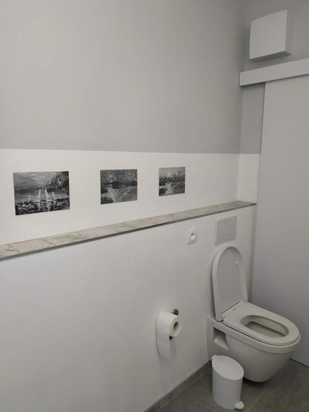 Apartman One To One Sturovo Exterior photo