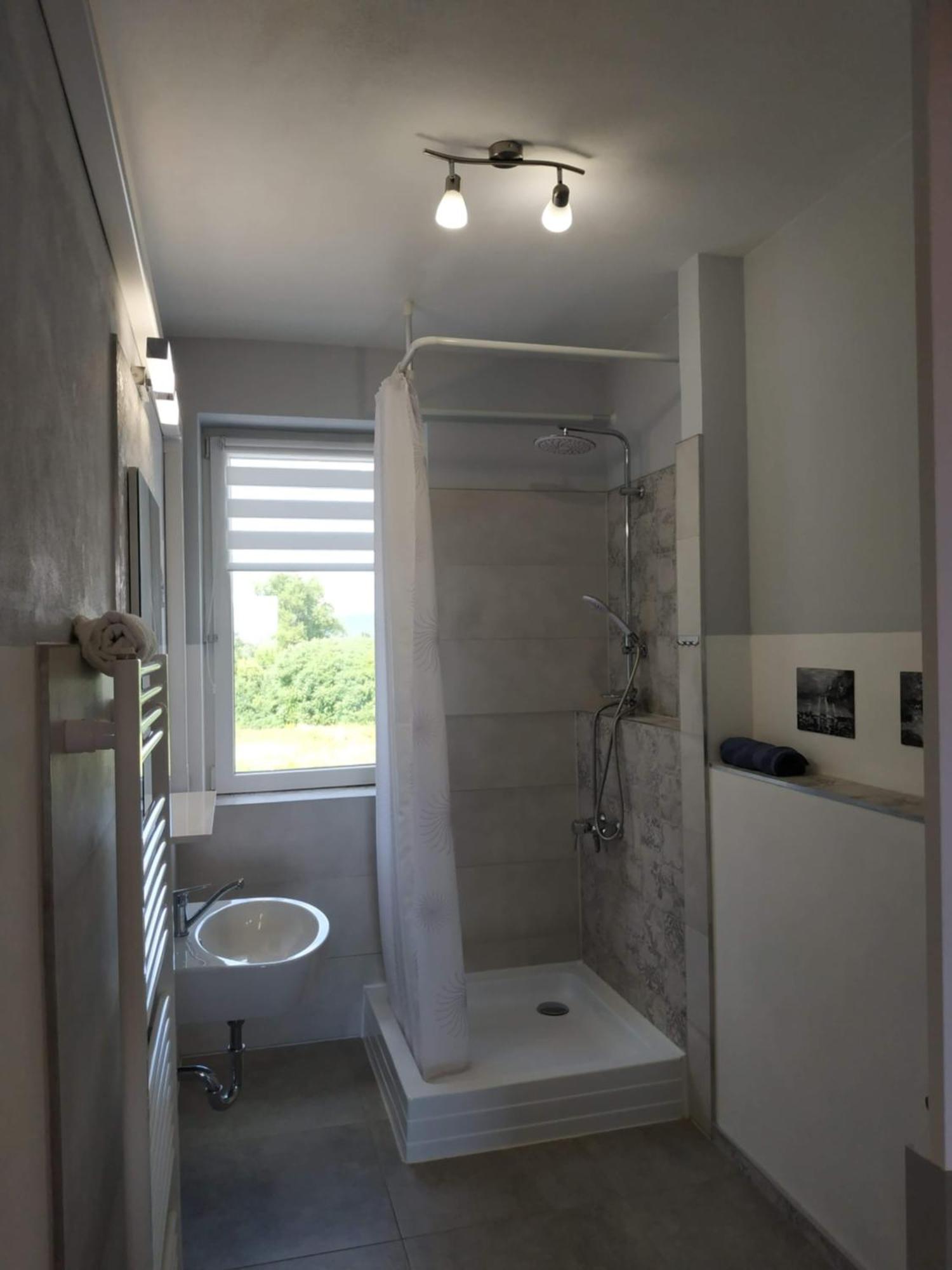 Apartman One To One Sturovo Exterior photo
